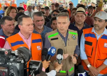 Ministro Renan Filho anuncia nova ponte sobre o Rio Tocantins e sindicância para apurar causa do desabamento