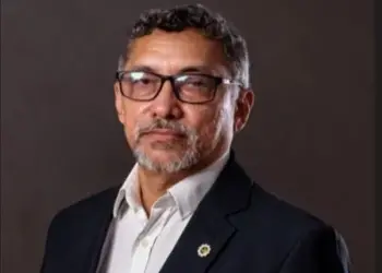 FRANCISCO VIANA CRUZ | O sequestro da moeda: reflexões sobre a crise cambial no Brasil