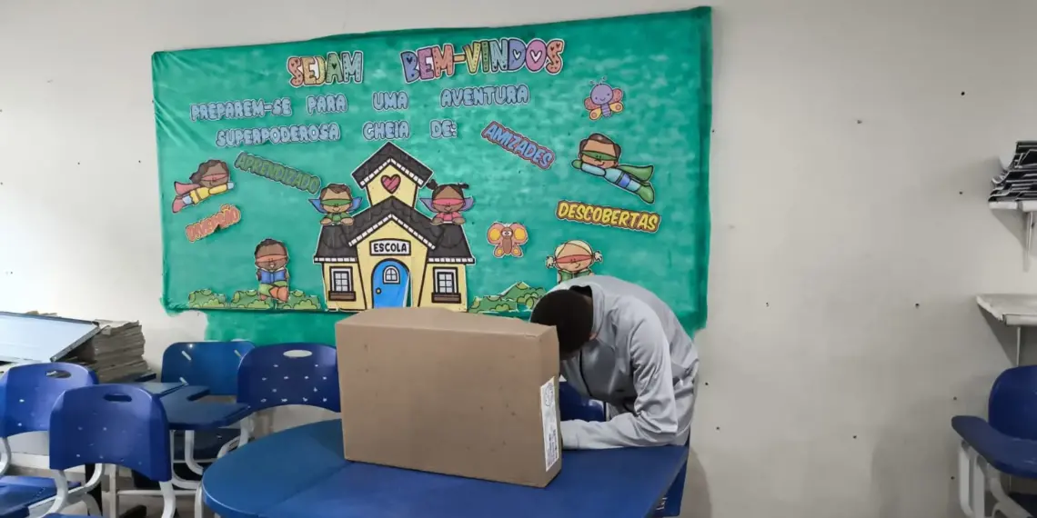 Juiz revoga a própria liminar e mantém eleição para diretor de escolas em Palmas para evitar “prejuízos significativos”; votação já está ocorrendo