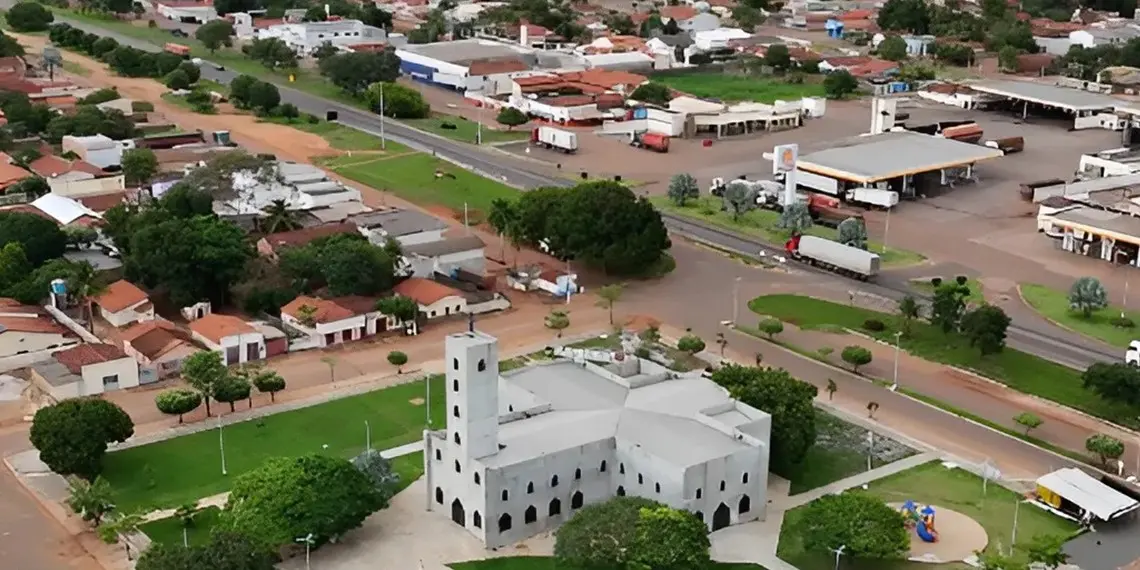 Prefeito de Figueirópolis busca governo estadual e quer reunião com bancada federal para impedir mudança no traçado da Ferrovia Oeste-Leste