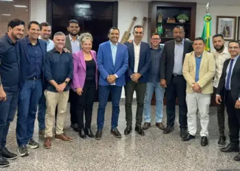 Em reunião com governador, Josi Nunes solicita conclusão do HGG e revitalização do Parque Agroindustrial