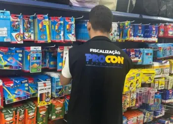 Pesquisa de preços de materiais escolares em sete papelarias de Araguaína mostra variação de até 435%