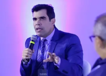 Ricardo Ayres engrossa protesto contra possível exclusão de Figueirópolis do traçado da Fiol: “Erro estratégico para o País”