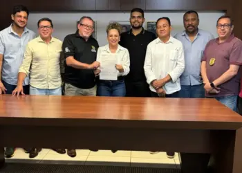 Sinpol recebe escritura de doação de área para construção de sede em Gurupi