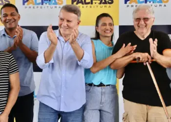 Prefeitura de Palmas entrega serviços de tapa-buraco, manutenção do asfalto e revitalização da Arso 31