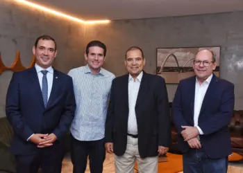 Secretários de Representações e Planejamento Urbano de Palmas se reúnem com Hugo Motta, favorito para presidir Câmara Federal