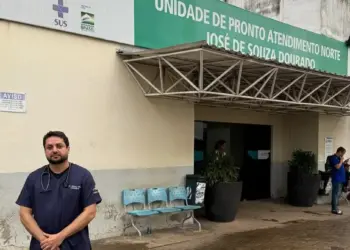 Vereador Vinícius Pires relata “grave desabastecimento”, falta de pessoal e atraso de salários na UPA Norte