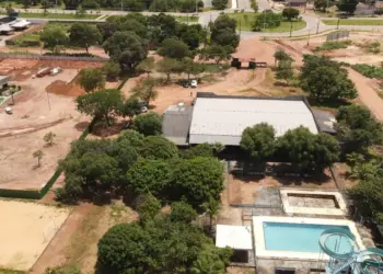 Associação dos Subtenentes e Sargentos da PM e Bombeiros prepara desobstrução de área pública após TAC por interferir no trajeto original da Avenida LO-05