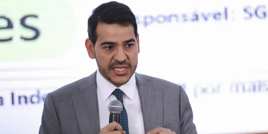 AGU pede que Polícia Federal investigue fake news relacionadas ao Pix