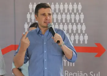 Prefeitura de Palmas entrega revitalização da Arne 54 com ação “em tempo recorde” da Secretaria de Zeladoria, sob comando de Marcílio Ávila, ex-integrante do governo Amastha