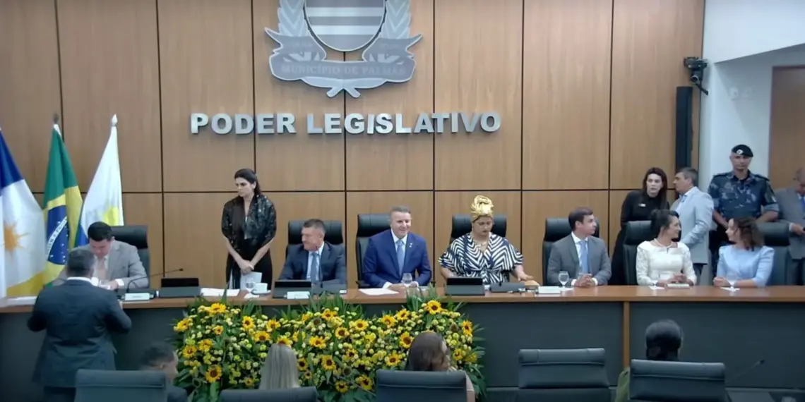 Acompanhe ao vivo a posse na Câmara do prefeito Eduardo Siqueira, vereadores e eleição da mesa diretora