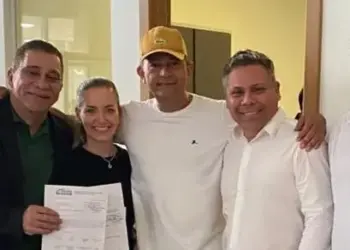 Carlos Amastha se torna líder de bloco com oito partidos da base do prefeito Eduardo e 12 vereadores na Câmara de Palmas