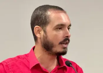 Nile Fernandes lança candidatura à presidente do PT e dispara contra atual direção: “Ou você concorda, ou se torna inimigo e é execrado”