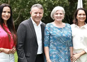 Ao lado de secretária nacional do Ministério das Mulheres, Eduardo Siqueira Campos garante nova unidade da CMB em março