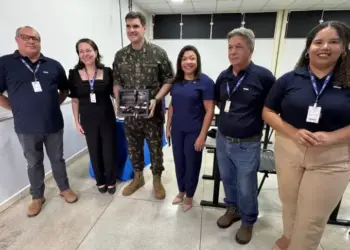 Comandante do 22º Batalhão do Exército visita CFP de Taquaralto e fortalece parceria com o SENAI Tocantins