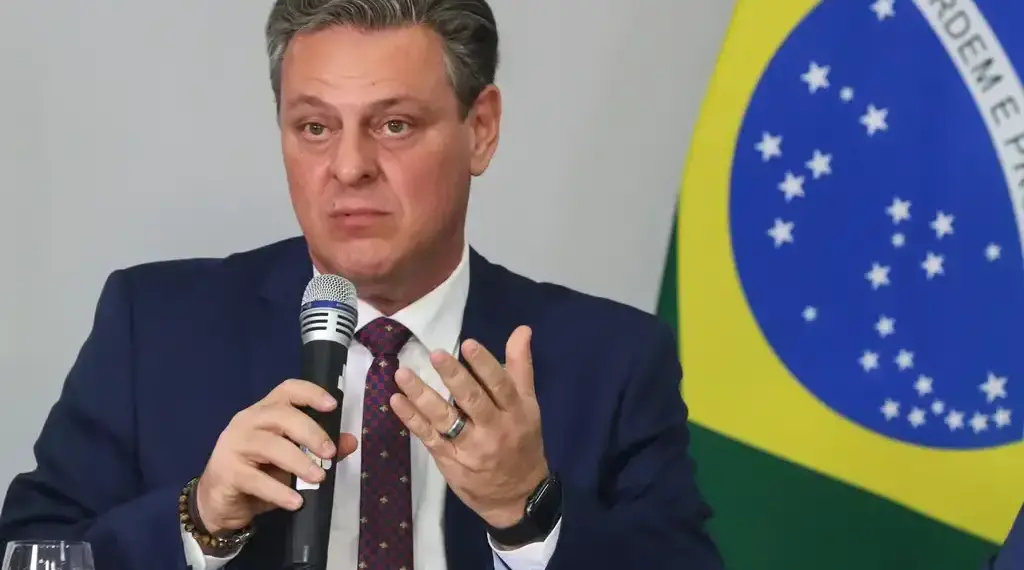 “Se Frente Parlamentar da Agropecuária tivesse cobrado a aprovação orçamentária, talvez não tivéssemos passado por isso hoje”, diz ministro da Agricultura