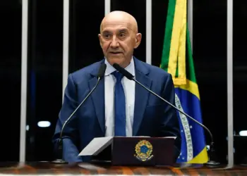 Além de Gomes, outro tocantinense foi eleito para a mesa do Senado no dia 1º; saiba quem é ele