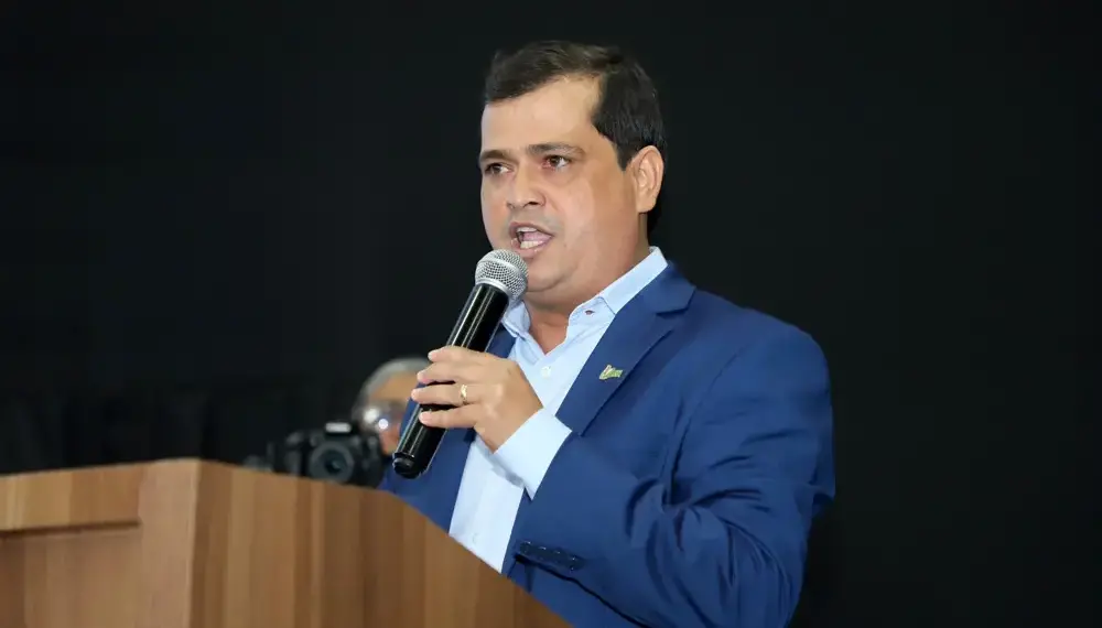 Em meio a defesa de sua permanência à frente da ATM, Diogo Borges diz que é contra mudança no estatuto, mas, ressalta, isso é com os prefeitos, não com o presidente