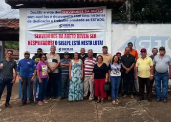 Com terceirização dos serviços da Ageto, servidores protestam contra mudanças abruptas de função e transferências