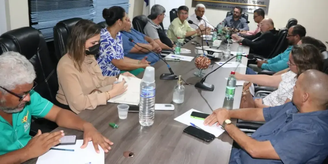 Sindicatos de servidores estaduais querem revisão geral anual pelo IPCA de 2024 mais um aumento real de 2,67%