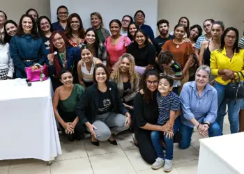 Em agenda com mães atípicas, Polyanna Siqueira Campos garante que gestão irá focar nas demandas da educação inclusiva