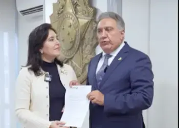 Vice-governador Laurez entrega pedido a ministra Tebet para incluir BR-242, a Travessia da Ilha do Bananal, no Projeto de Integração Nacional; “Um grande sonho do Tocantins”, diz ele