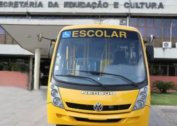 Gurupi e Pedro Afonso também são pegos de surpresa pela decisão do governo de não arcar mais com transporte escolar urbano; Josi deve conversar com Wanderlei sobre impasse nesta 6ª