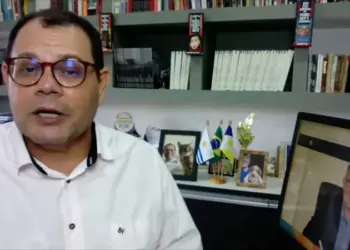 RESUMO | Eleição da ATM: Big Jow enfrenta desfiliação de prefeitos insatisfeitos com a interferência do Palácio; prefeito Eduardo contorna insatisfação de Marcílio e ele fica na Zeladoria 