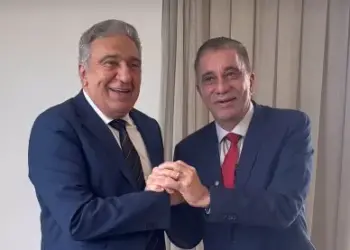 Amastha declara apoio à pré-candidatura de Laurez a governador, diz acreditar na renúncia de Wanderlei e que torce por “interlocução” por “passagem tranquila”