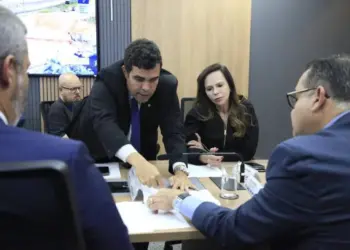 Colapso nas rotas alternativas leva Dorinha e Ricardo Ayres a pressionarem por ações imediatas do Governo Federal