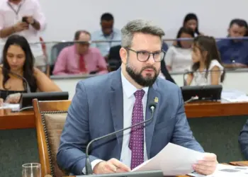 Deputado Mantoan assume relatoria e vota pela aprovação do PCCR da Saúde