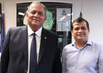Em reunião com vice-presidente do Senado, presidente da ATM manifesta preocupação com impacto da ampliação da isenção do IR para os municípios