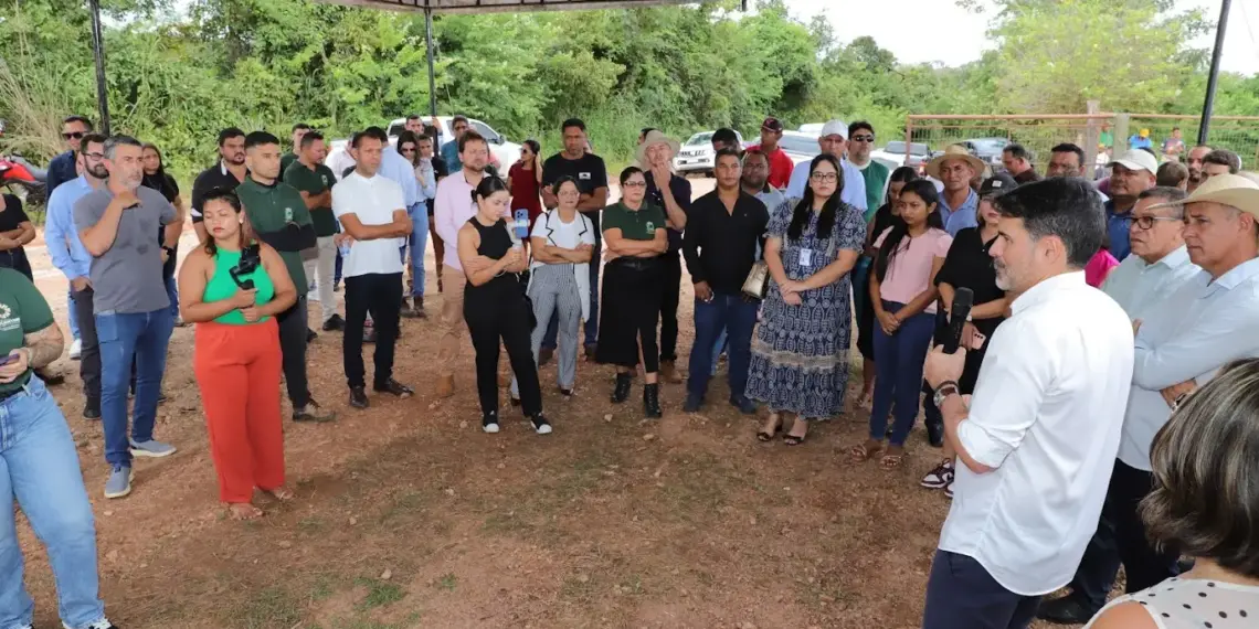Com plantio de mudas de plantas do Cerrado, Juarina promove encerramento simbólico das atividades do lixão municipal