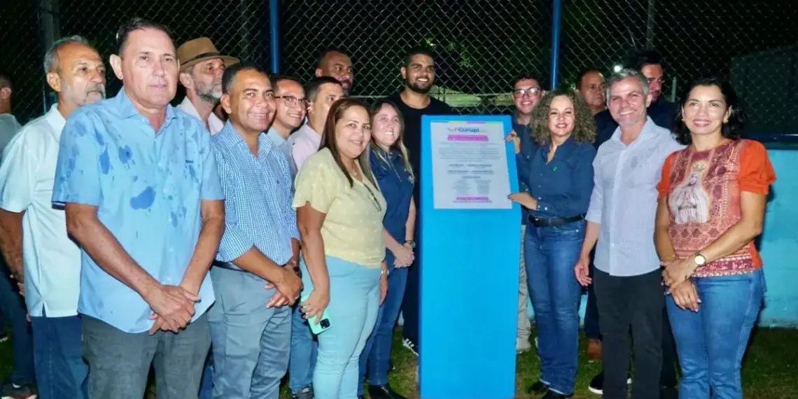 Prefeitura de Gurupi entrega nova praça, complexo esportivo e recapeamento de três setores; investimento é de R$ 3,6 milhões