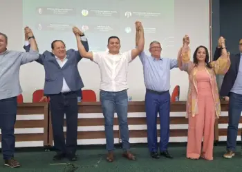 Big Jow, de Cristalândia, é aclamado presidente da ATM e fala em “independência com parcerias”; apenas 80 dos 139 prefeitos estavam presentes e cerca de 60 não participaram