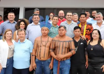 Estado entrega reforma e ampliação de duas escolas indígenas e anuncia pavimentação de trecho que liga Tocantínia a Lajeado