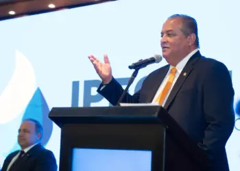 Presidente em exercício do Senado, Gomes prestigia agendas de CNA, CNC, ANABB e Ipegen: “Demandas reais da sociedade”, diz