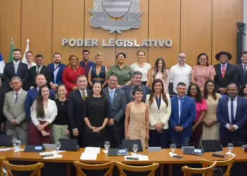 Em celebração ao Dia do Jornalista, Câmara de Palmas presta homenagem ao diretor executivo da CCT, Cleber Toledo, e a mais 20 profissionais