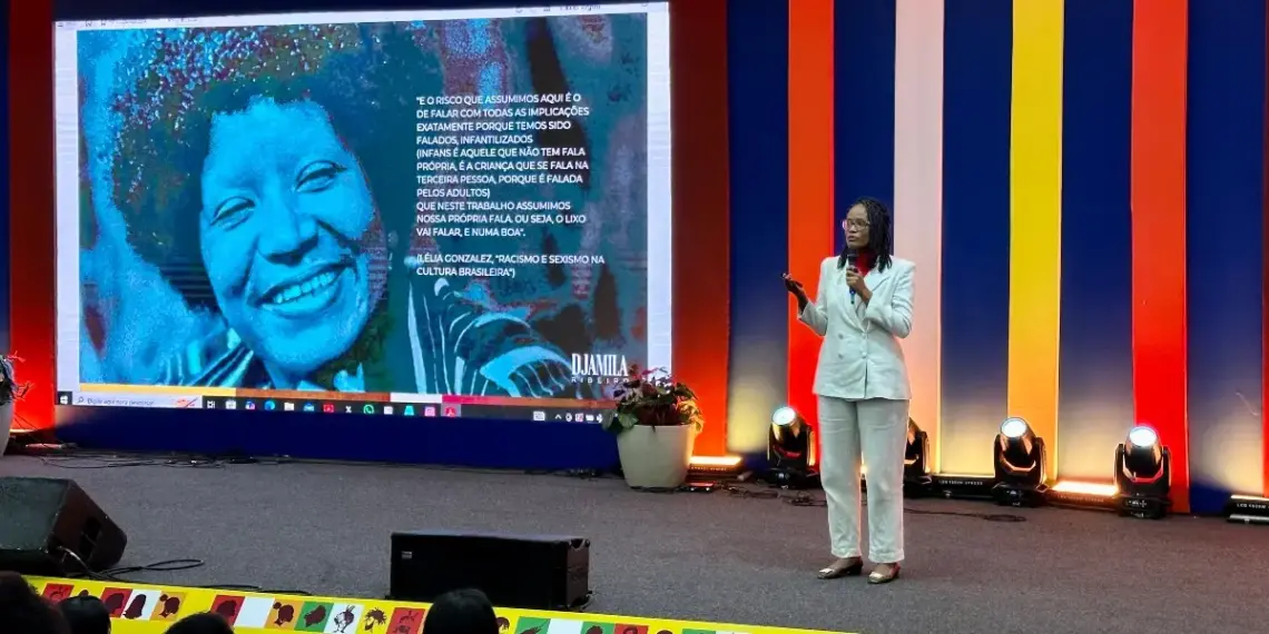 Após TCE, Amastha entrega denúncia de irregularidades no transporte público ao procurador-geral de Justiça