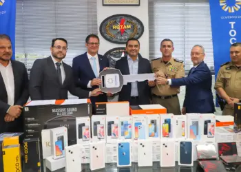 Receita Federal doa 400 celulares e um caminhão para a Polícia Militar do Tocantins