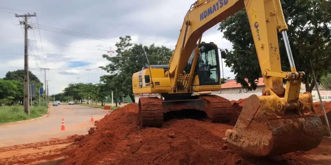 Com fim das chuvas intensas, Prefeitura de Palmas anuncia retomada da drenagem e pavimentação da LO-21, financiada pelo CAF