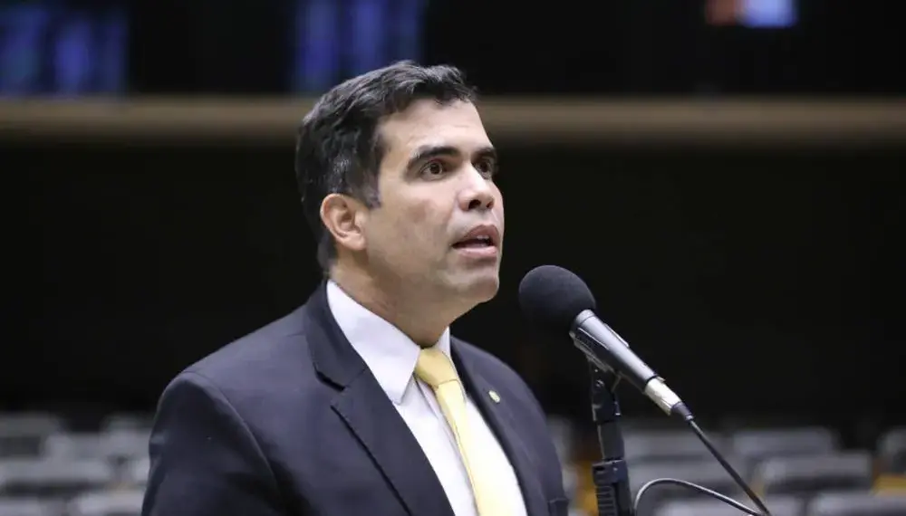 Ricardo Ayres propõe audiência de custódia para evitar prisões ilegais por pensão