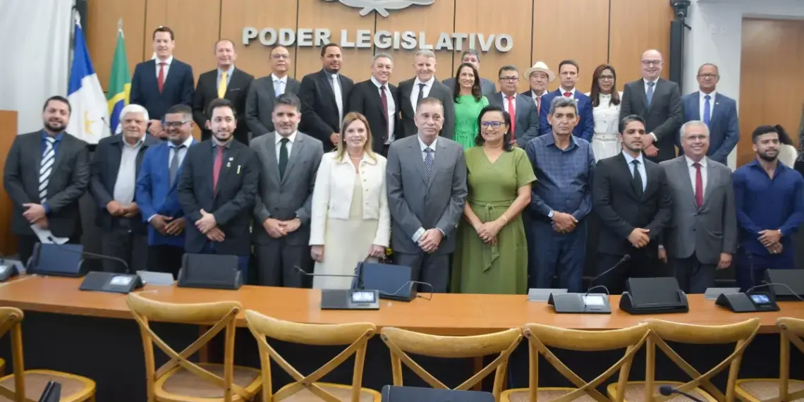 Câmara entrega Título de Cidadão Palmense ao conselheiro Severiano, do TCE; a secretários Marcelo Lelis, Soró e Carlos Jr e a mais 6 personalidades