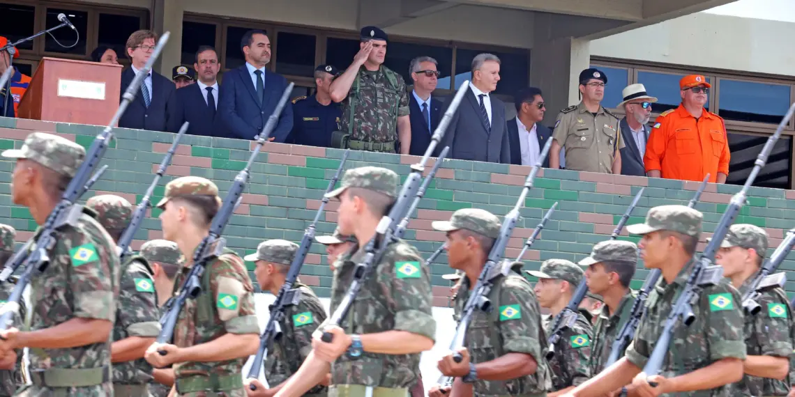 22º Batalhão de Infantaria realiza solenidade militar alusiva ao Dia do Exército Brasileiro e recebe duas viaturas blindadas