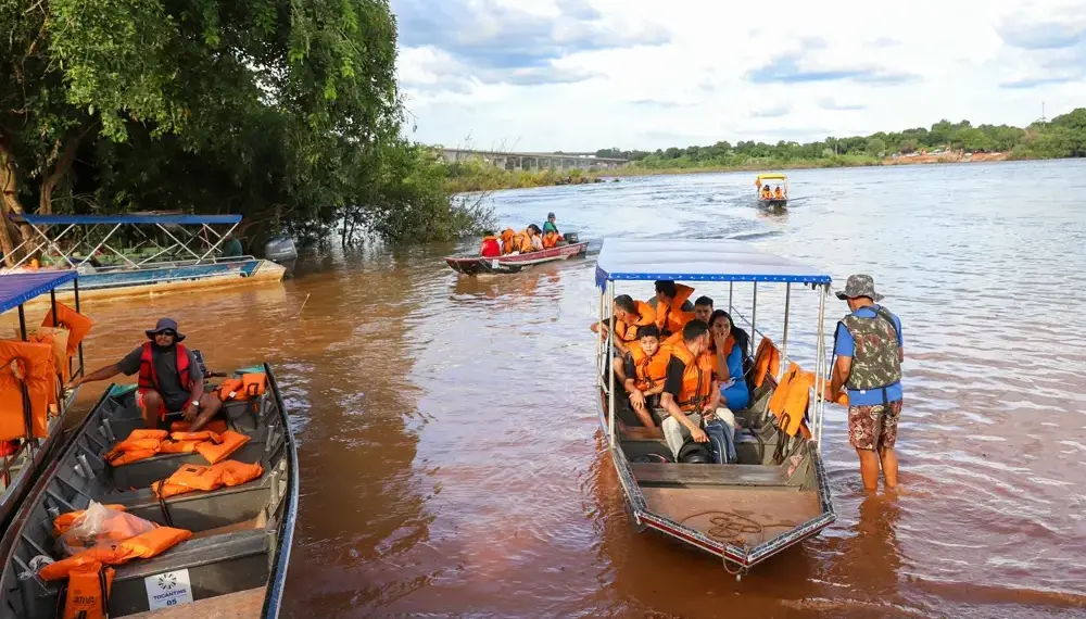 Tocantins renova travessia gratuita por voadeiras entre Aguiarnópolis e Estreito por mais três meses com emenda de Valdemar Jr