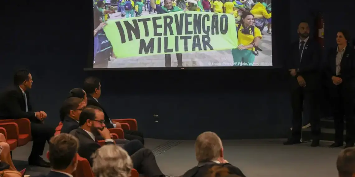 Por unanimidade, STF torna réus mais 6 denunciados por trama golpista