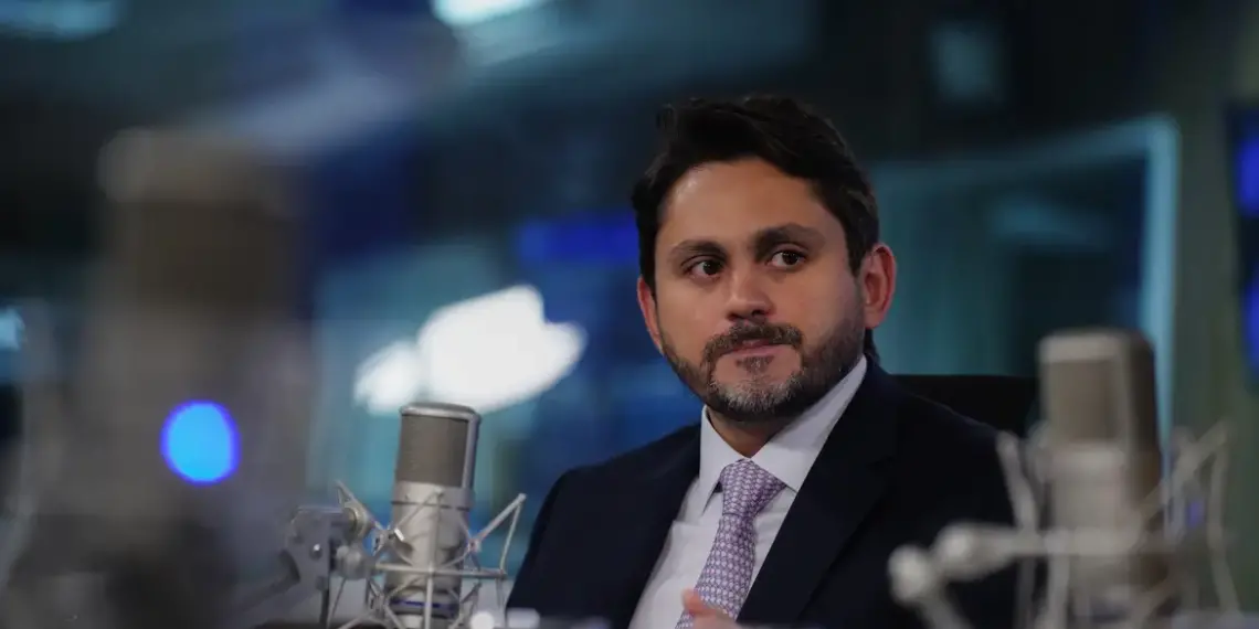 Após ser denunciado pela PGR por esquema de emendas, Juscelino Filho deixa Ministério das Comunicações