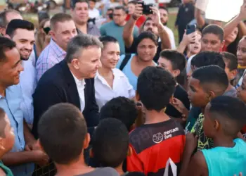 Prefeito Eduardo Siqueira Campos entrega 8ª praça e garante que “nenhum lugar da cidade será esquecido”
