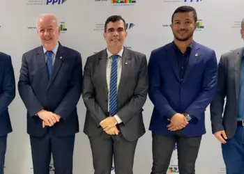 No Ministério da Integração e Casa Civil, comitiva tocantinense debate duplicação das BR-153 e BR-226
