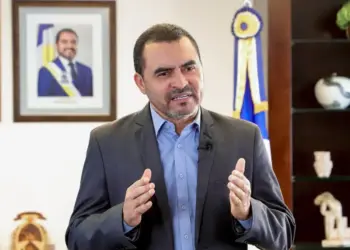 Governador Wanderlei anuncia 4,17% de data-base para todo o funcionalismo, pagamento de progressões para 7.795 efetivos e diz que soma chega a até 15% em 2025